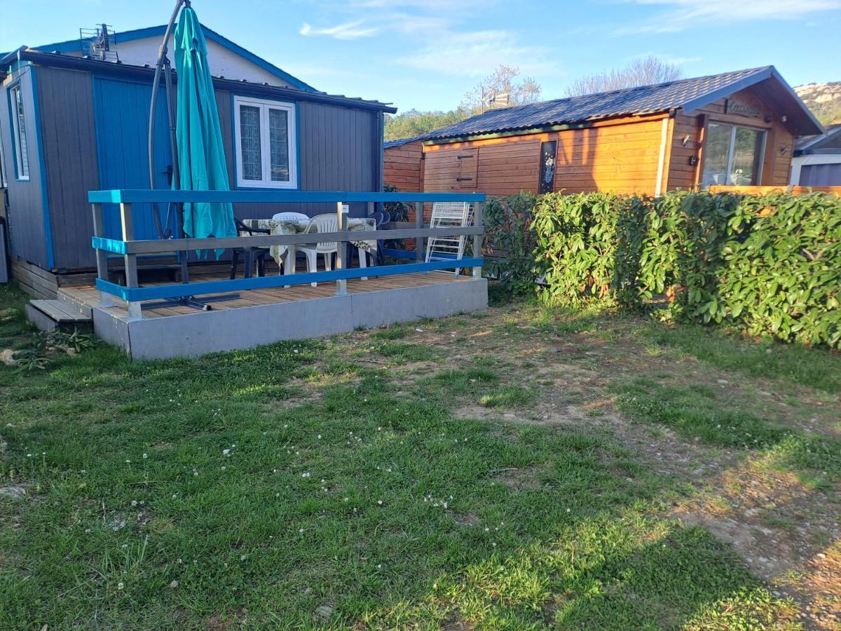 Chalet Pour 5 Personnes Equipe Sur Emplacement Privatif Dans Camping 4 Etoiles Appartenant Et Gere Par Un Particulier Hotell Foix Exteriör bild