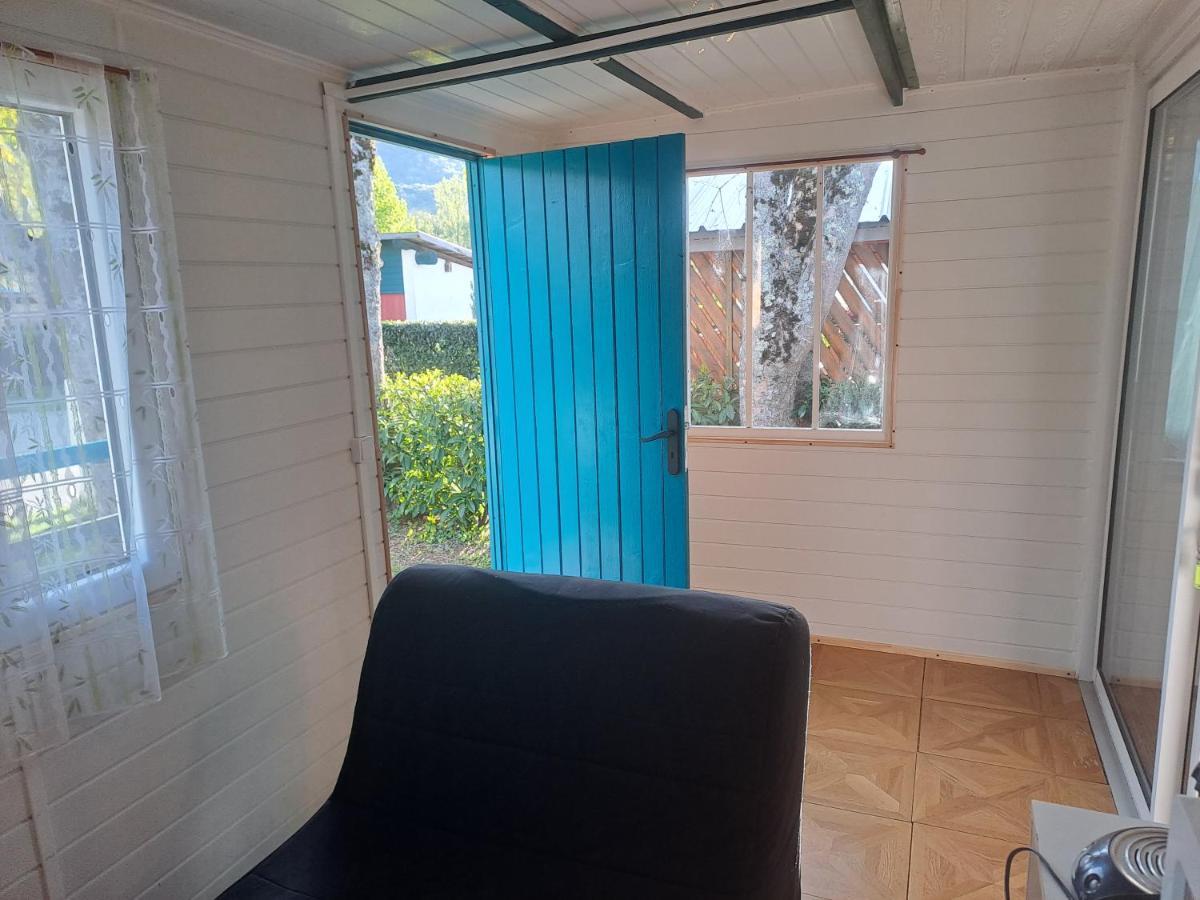 Chalet Pour 5 Personnes Equipe Sur Emplacement Privatif Dans Camping 4 Etoiles Appartenant Et Gere Par Un Particulier Hotell Foix Exteriör bild