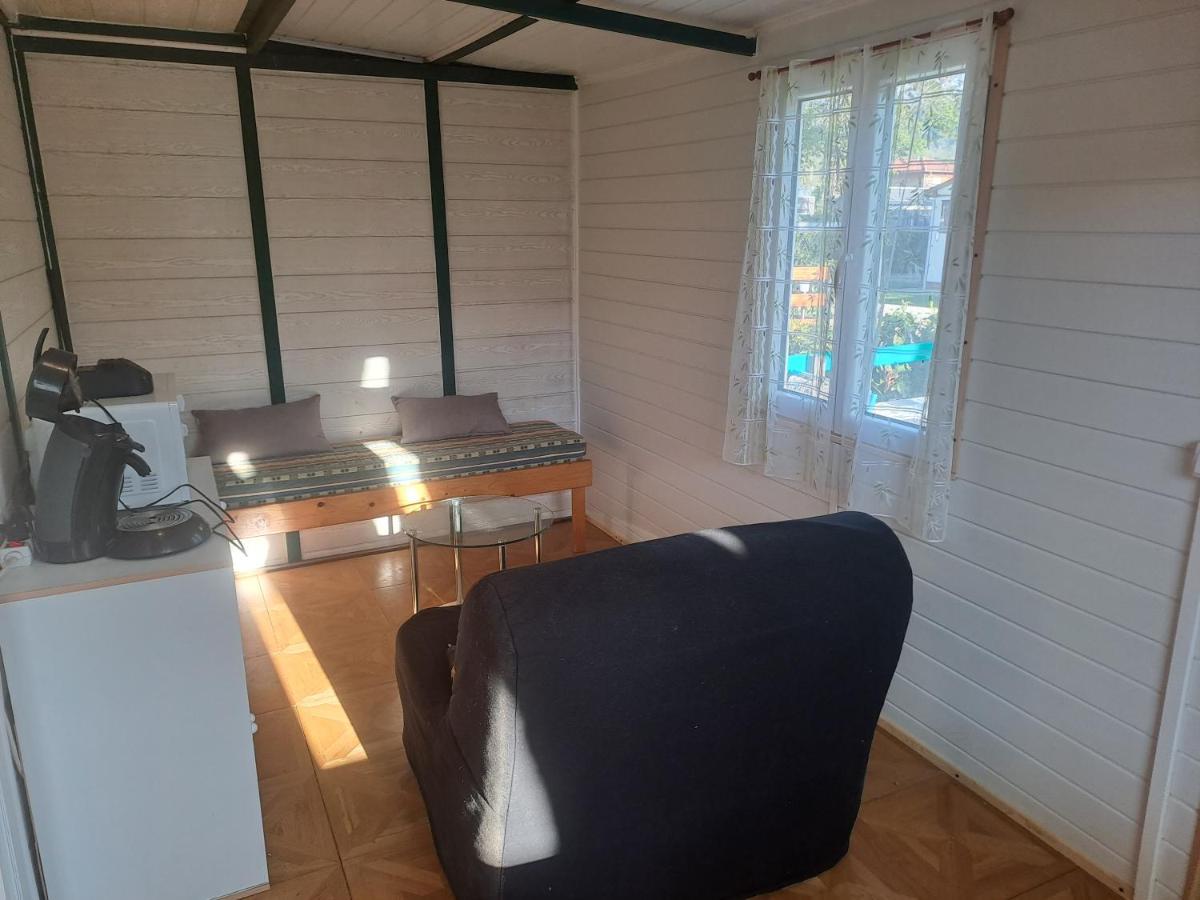 Chalet Pour 5 Personnes Equipe Sur Emplacement Privatif Dans Camping 4 Etoiles Appartenant Et Gere Par Un Particulier Hotell Foix Exteriör bild