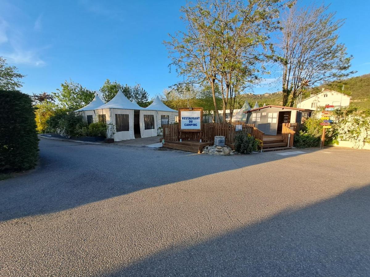 Chalet Pour 5 Personnes Equipe Sur Emplacement Privatif Dans Camping 4 Etoiles Appartenant Et Gere Par Un Particulier Hotell Foix Exteriör bild