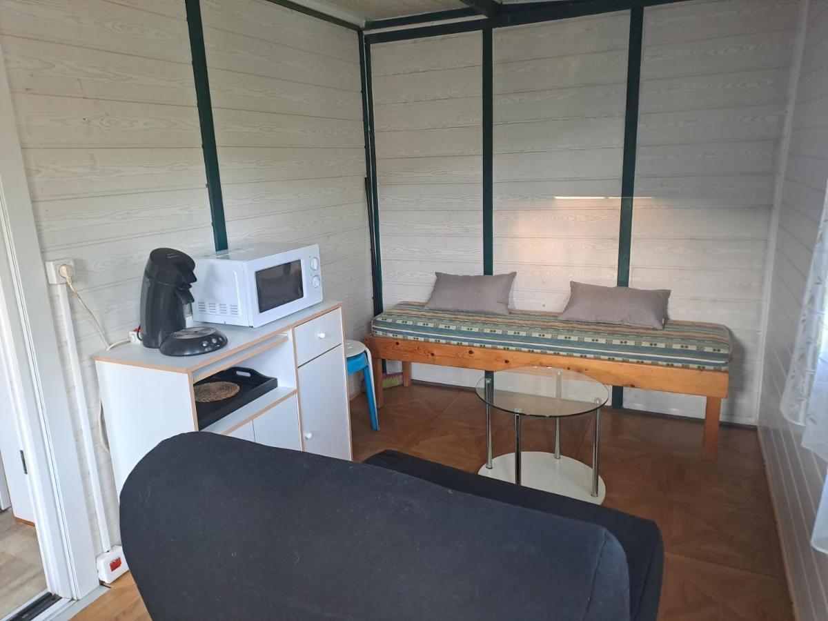 Chalet Pour 5 Personnes Equipe Sur Emplacement Privatif Dans Camping 4 Etoiles Appartenant Et Gere Par Un Particulier Hotell Foix Exteriör bild